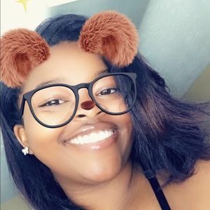 Meet your Posher, Keshia